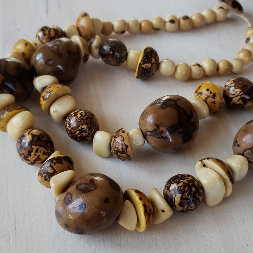Brazilian Natural Seed Necklease